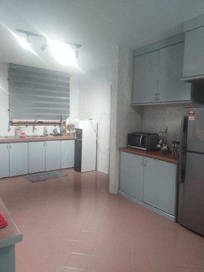 Cmk Apartmen Mutiara Tower 3 Bedroom Kota Bharu#Netflix Экстерьер фото