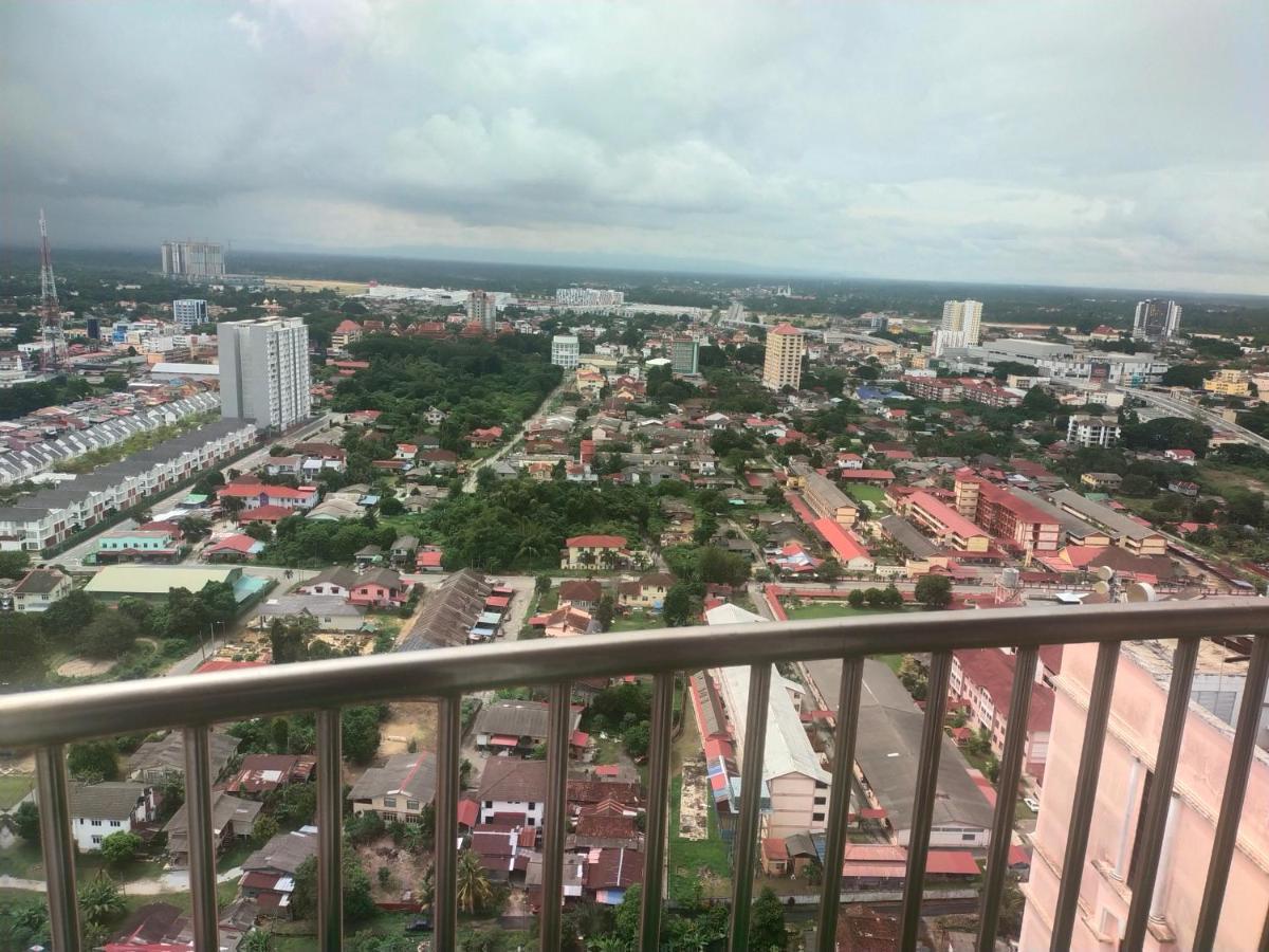 Cmk Apartmen Mutiara Tower 3 Bedroom Kota Bharu#Netflix Экстерьер фото