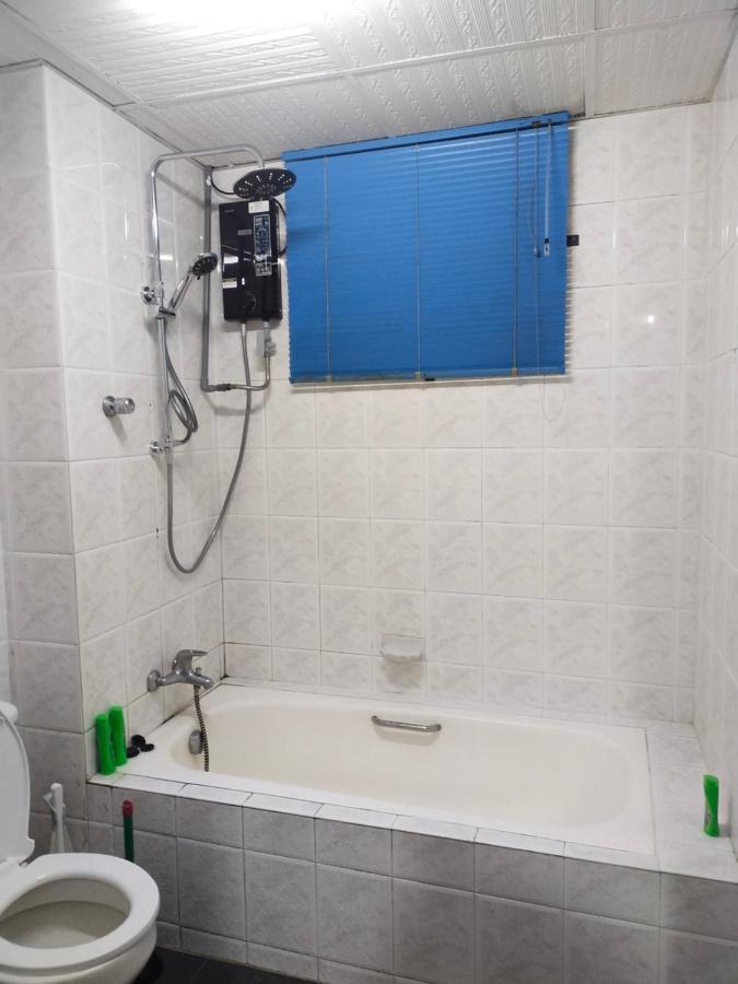 Cmk Apartmen Mutiara Tower 3 Bedroom Kota Bharu#Netflix Экстерьер фото
